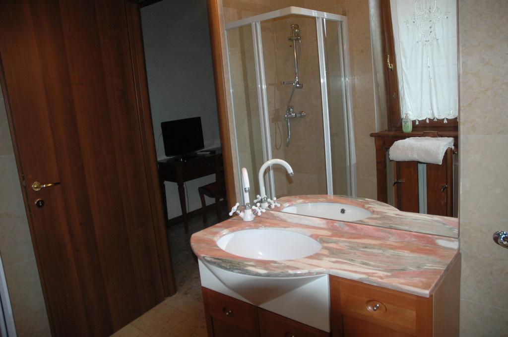 Le Maddalene Bed and Breakfast Verona Esterno foto